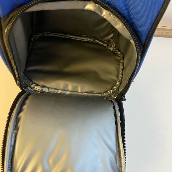 Nike 2 zipper insulated lunch bag 10” - Picture 6 of 7